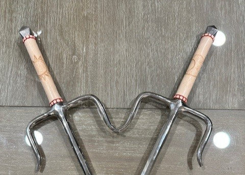 Sun and Moon Sai pair